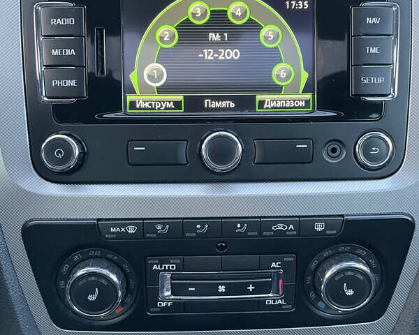 Черный Шкода Октавия, объемом двигателя 2 л и пробегом 251 тыс. км за 10850 $, фото 90 на Automoto.ua