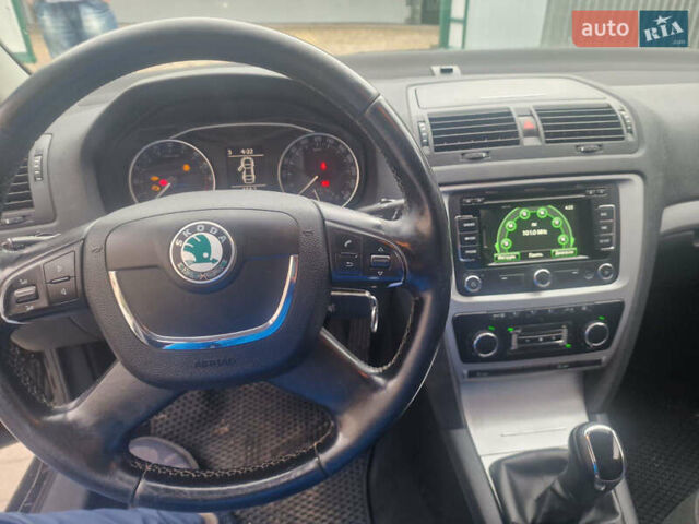 Чорний Шкода Октавія, об'ємом двигуна 1.6 л та пробігом 282 тис. км за 7199 $, фото 28 на Automoto.ua