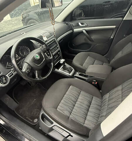 Чорний Шкода Октавія, об'ємом двигуна 1.8 л та пробігом 247 тис. км за 7499 $, фото 8 на Automoto.ua
