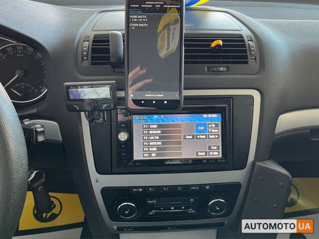 Черный Шкода Октавия, объемом двигателя 1.6 л и пробегом 262 тыс. км за 9200 $, фото 16 на Automoto.ua