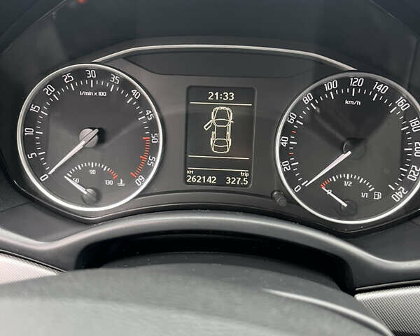 Черный Шкода Октавия, объемом двигателя 1.6 л и пробегом 262 тыс. км за 8300 $, фото 16 на Automoto.ua