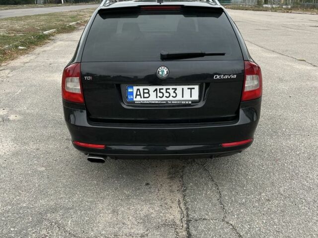 Черный Шкода Октавия, объемом двигателя 2 л и пробегом 257 тыс. км за 8900 $, фото 3 на Automoto.ua