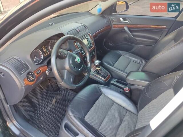 Черный Шкода Октавия, объемом двигателя 1.6 л и пробегом 288 тыс. км за 8300 $, фото 10 на Automoto.ua