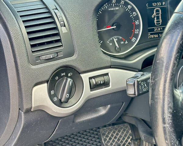 Чорний Шкода Октавія, об'ємом двигуна 1.6 л та пробігом 280 тис. км за 8200 $, фото 9 на Automoto.ua