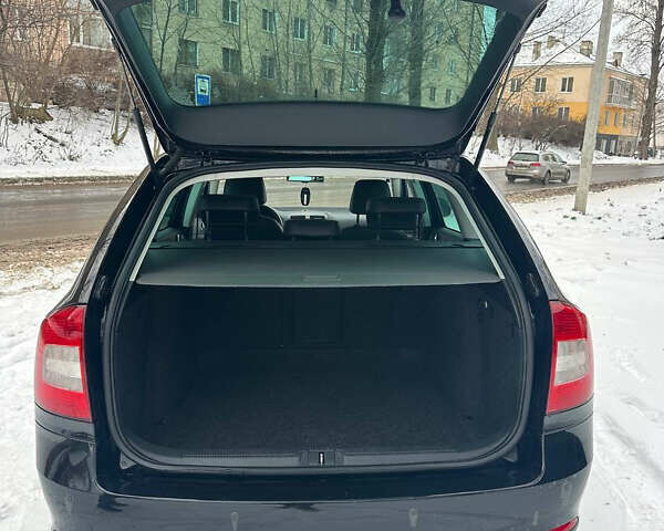 Черный Шкода Октавия, объемом двигателя 1.8 л и пробегом 193 тыс. км за 9000 $, фото 13 на Automoto.ua