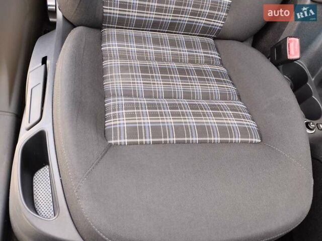 Черный Шкода Октавия, объемом двигателя 1.6 л и пробегом 320 тыс. км за 7800 $, фото 46 на Automoto.ua