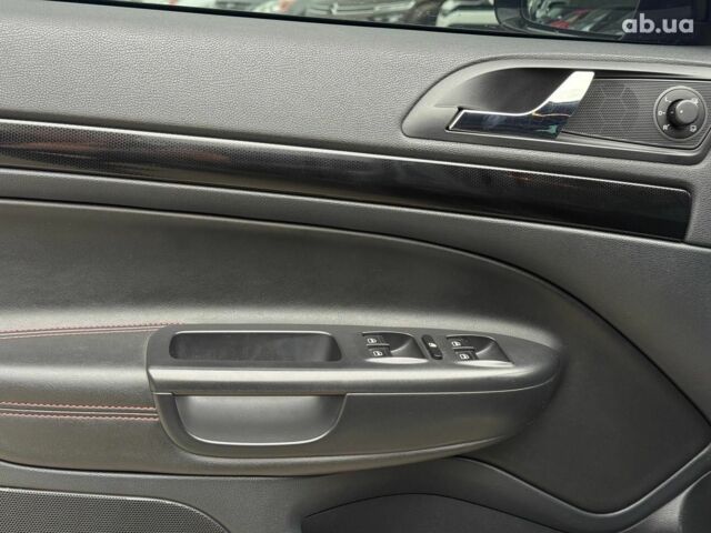 Черный Шкода Октавия, объемом двигателя 2 л и пробегом 295 тыс. км за 10690 $, фото 16 на Automoto.ua