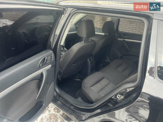 Черный Шкода Октавия, объемом двигателя 1.6 л и пробегом 325 тыс. км за 8500 $, фото 9 на Automoto.ua