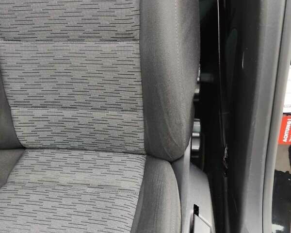 Черный Шкода Октавия, объемом двигателя 1.6 л и пробегом 228 тыс. км за 8600 $, фото 22 на Automoto.ua