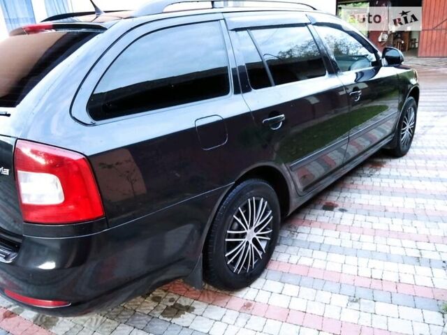Черный Шкода Октавия, объемом двигателя 2 л и пробегом 420 тыс. км за 9500 $, фото 5 на Automoto.ua