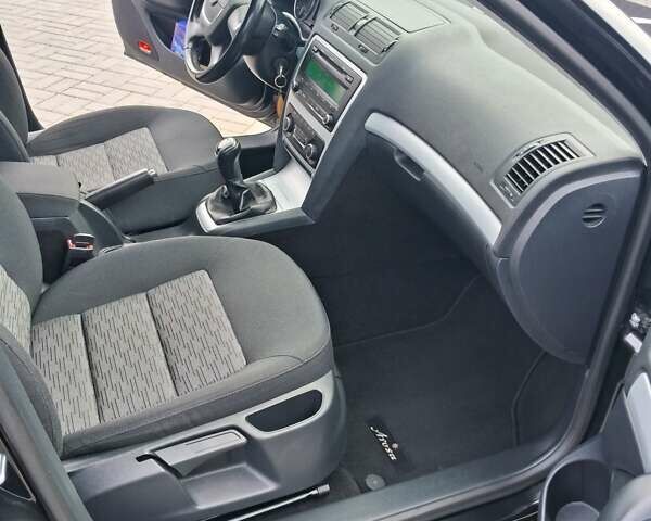 Чорний Шкода Октавія, об'ємом двигуна 1.8 л та пробігом 176 тис. км за 8100 $, фото 15 на Automoto.ua
