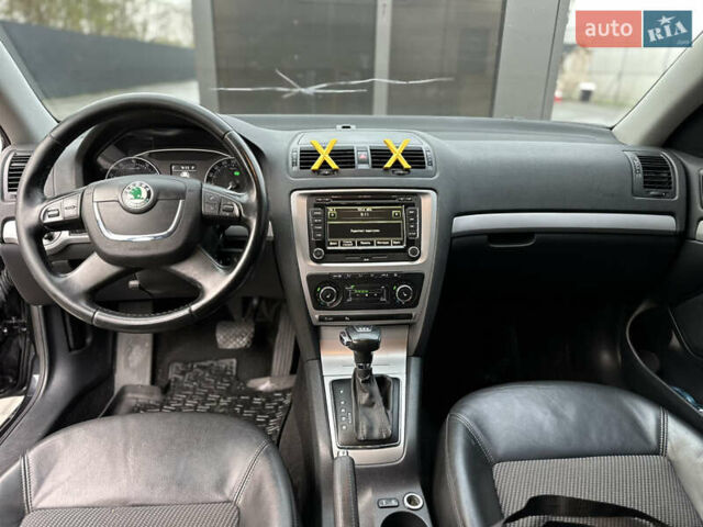 Черный Шкода Октавия, объемом двигателя 1.8 л и пробегом 275 тыс. км за 7900 $, фото 15 на Automoto.ua