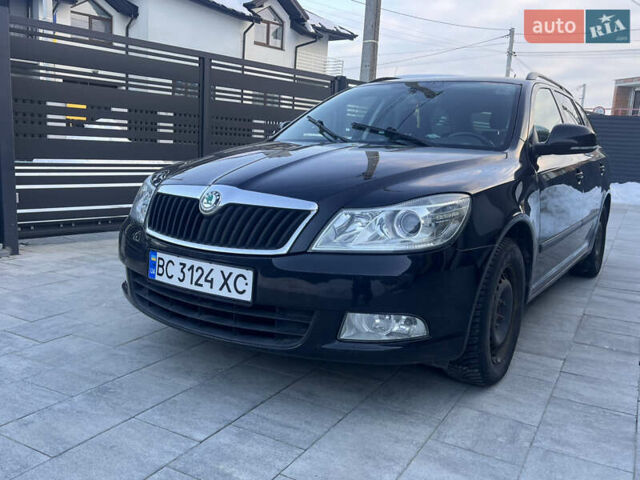 Черный Шкода Октавия, объемом двигателя 1.6 л и пробегом 218 тыс. км за 8200 $, фото 3 на Automoto.ua