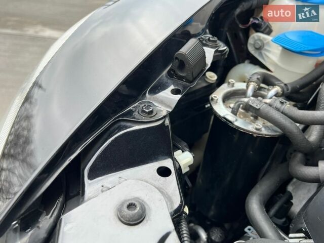 Чорний Шкода Октавія, об'ємом двигуна 2 л та пробігом 216 тис. км за 12350 $, фото 167 на Automoto.ua