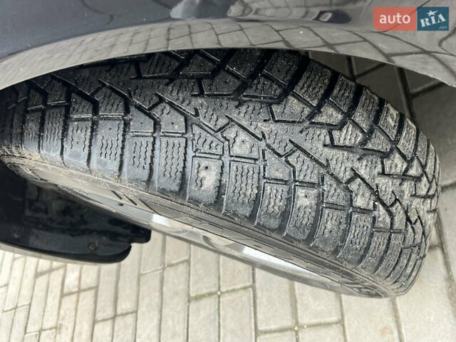 Черный Шкода Октавия, объемом двигателя 2 л и пробегом 234 тыс. км за 8899 $, фото 7 на Automoto.ua