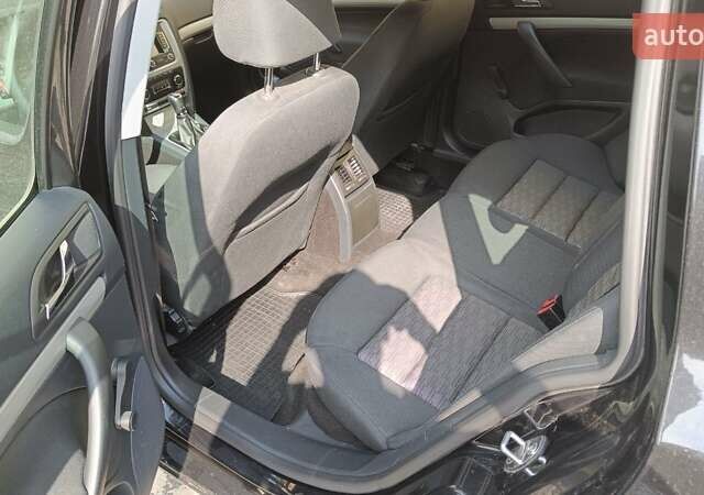 Шкода Октавия 2012 в Львове на Automoto.ua Черный Шкода Октавия, объемом двигателя 1.6 л и пробегом 290 тыс. км за 7300 $, фото 2 на Automoto.ua