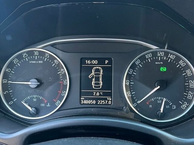 Черный Шкода Октавия, объемом двигателя 1.6 л и пробегом 340 тыс. км за 7800 $, фото 14 на Automoto.ua