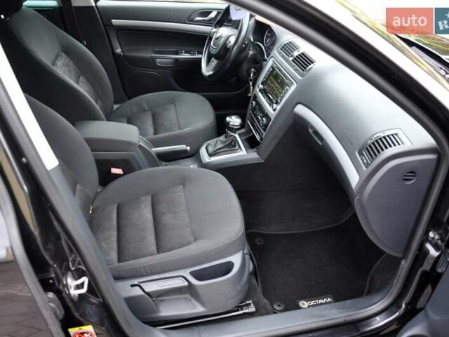 Чорний Шкода Октавія, об'ємом двигуна 1.8 л та пробігом 167 тис. км за 8500 $, фото 27 на Automoto.ua