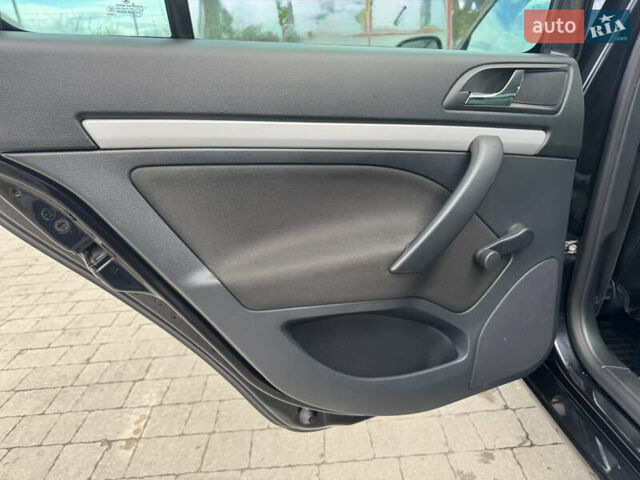 Чорний Шкода Октавія, об'ємом двигуна 1.6 л та пробігом 225 тис. км за 8100 $, фото 15 на Automoto.ua