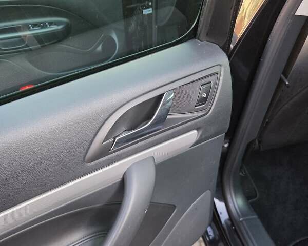 Черный Шкода Октавия, объемом двигателя 0 л и пробегом 199 тыс. км за 7799 $, фото 47 на Automoto.ua