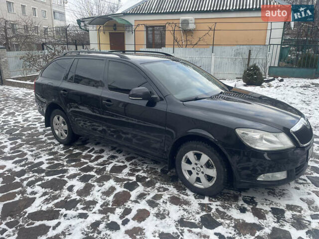 Черный Шкода Октавия, объемом двигателя 1.6 л и пробегом 325 тыс. км за 8500 $, фото 3 на Automoto.ua
