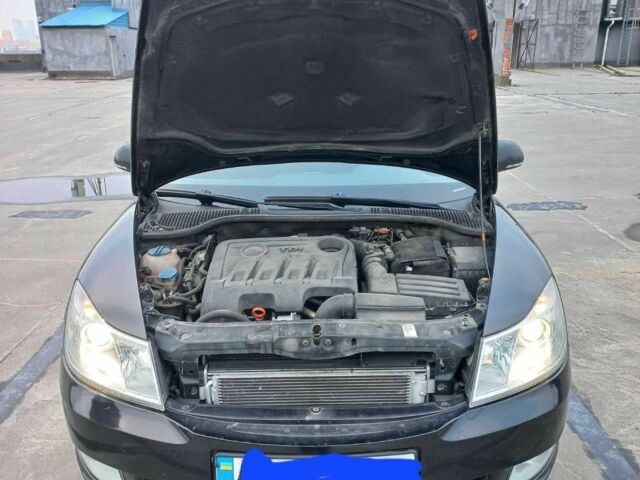 Черный Шкода Октавия, объемом двигателя 2 л и пробегом 340 тыс. км за 9100 $, фото 6 на Automoto.ua