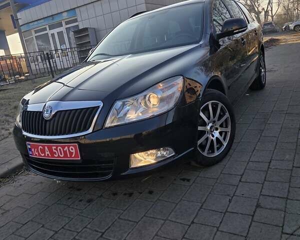 Черный Шкода Октавия, объемом двигателя 0 л и пробегом 199 тыс. км за 7799 $, фото 3 на Automoto.ua