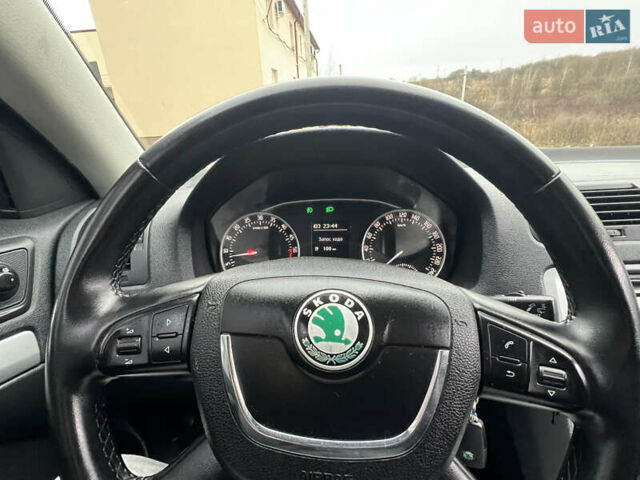 Черный Шкода Октавия, объемом двигателя 2 л и пробегом 234 тыс. км за 8899 $, фото 66 на Automoto.ua