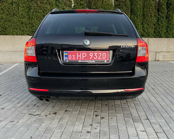 Чорний Шкода Октавія, об'ємом двигуна 2 л та пробігом 228 тис. км за 10799 $, фото 22 на Automoto.ua
