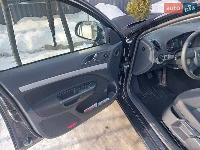 Черный Шкода Октавия, объемом двигателя 1.6 л и пробегом 252 тыс. км за 8200 $, фото 6 на Automoto.ua