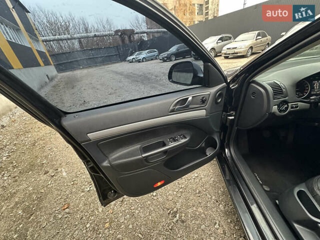 Черный Шкода Октавия, объемом двигателя 1.6 л и пробегом 227 тыс. км за 8700 $, фото 30 на Automoto.ua