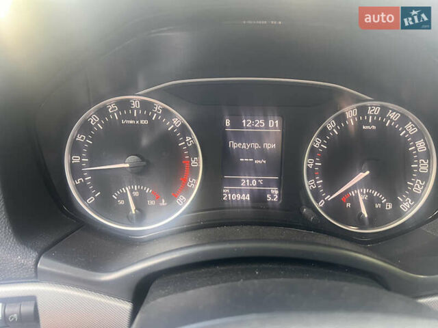Чорний Шкода Октавія, об'ємом двигуна 1.97 л та пробігом 210 тис. км за 9500 $, фото 9 на Automoto.ua