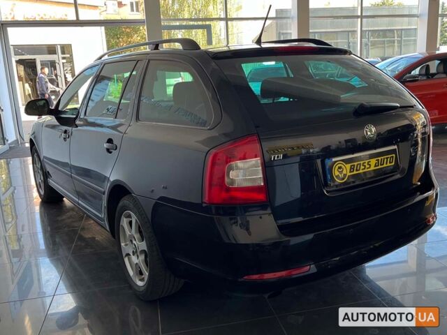 Черный Шкода Октавия, объемом двигателя 1.6 л и пробегом 262 тыс. км за 9200 $, фото 4 на Automoto.ua