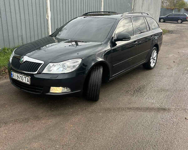 Чорний Шкода Октавія, об'ємом двигуна 2 л та пробігом 283 тис. км за 8600 $, фото 1 на Automoto.ua