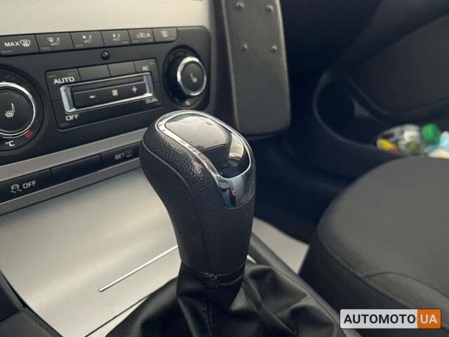 Черный Шкода Октавия, объемом двигателя 1.6 л и пробегом 262 тыс. км за 9200 $, фото 15 на Automoto.ua