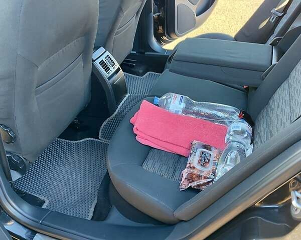 Чорний Шкода Октавія, об'ємом двигуна 1.6 л та пробігом 284 тис. км за 9100 $, фото 11 на Automoto.ua