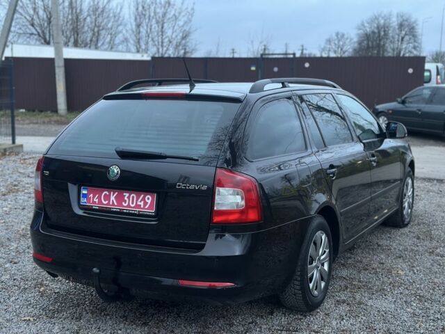 Чорний Шкода Октавія, об'ємом двигуна 2 л та пробігом 214 тис. км за 9500 $, фото 4 на Automoto.ua