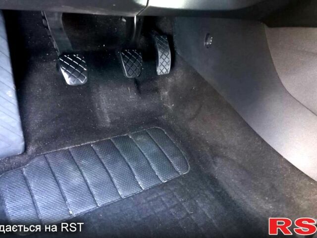 Чорний Шкода Октавія, об'ємом двигуна 1.6 л та пробігом 253 тис. км за 10500 $, фото 8 на Automoto.ua