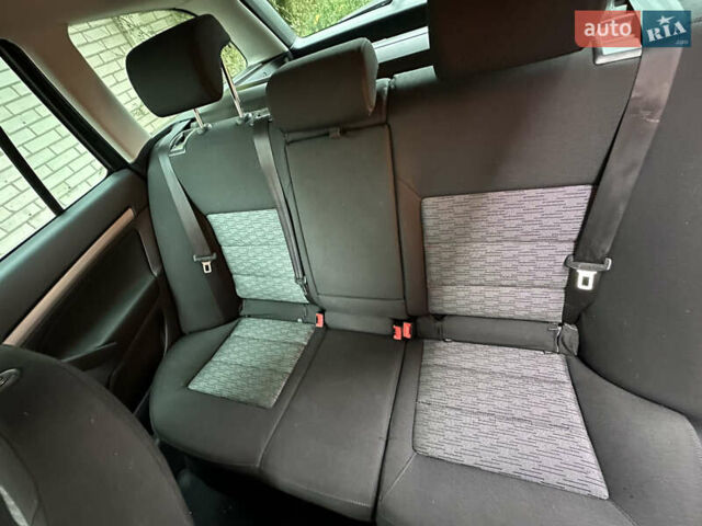 Черный Шкода Октавия, объемом двигателя 1.6 л и пробегом 299 тыс. км за 8200 $, фото 43 на Automoto.ua