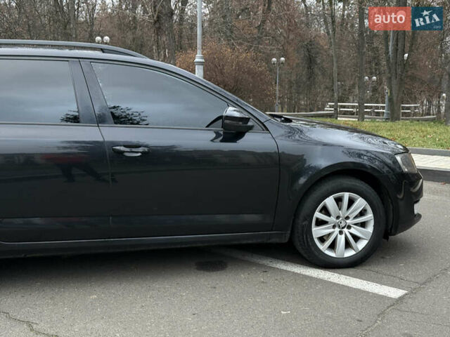Черный Шкода Октавия, объемом двигателя 1.6 л и пробегом 330 тыс. км за 10300 $, фото 12 на Automoto.ua