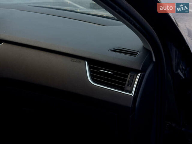 Черный Шкода Октавия, объемом двигателя 1.6 л и пробегом 335 тыс. км за 10000 $, фото 25 на Automoto.ua