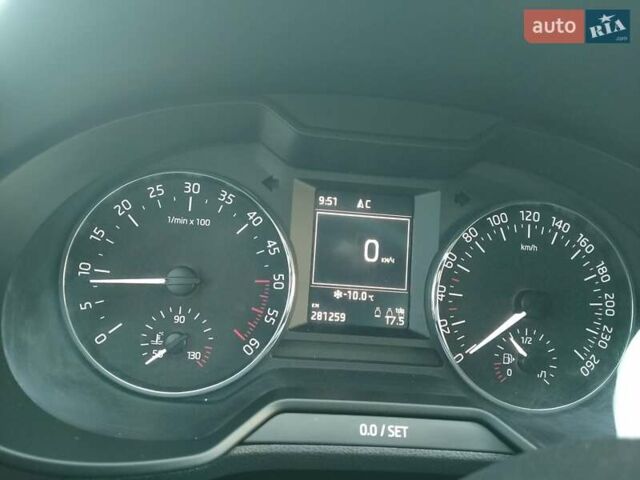 Черный Шкода Октавия, объемом двигателя 1.6 л и пробегом 280 тыс. км за 10900 $, фото 9 на Automoto.ua