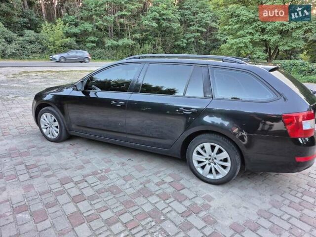 Черный Шкода Октавия, объемом двигателя 1.6 л и пробегом 330 тыс. км за 9500 $, фото 5 на Automoto.ua