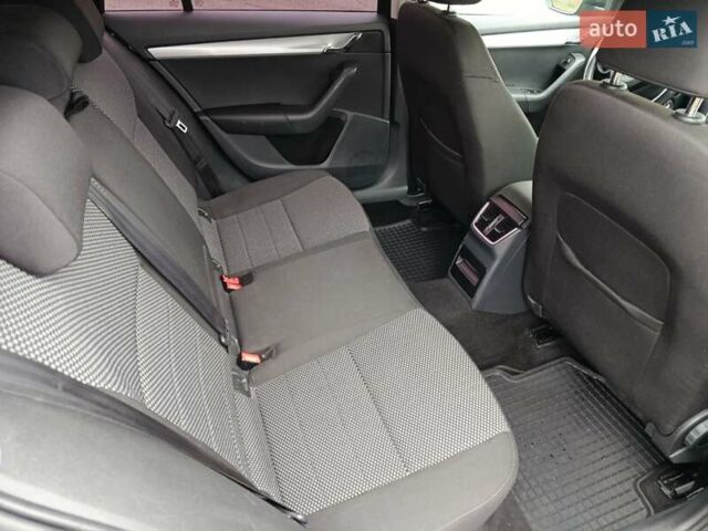 Чорний Шкода Октавія, об'ємом двигуна 1.97 л та пробігом 268 тис. км за 11800 $, фото 33 на Automoto.ua