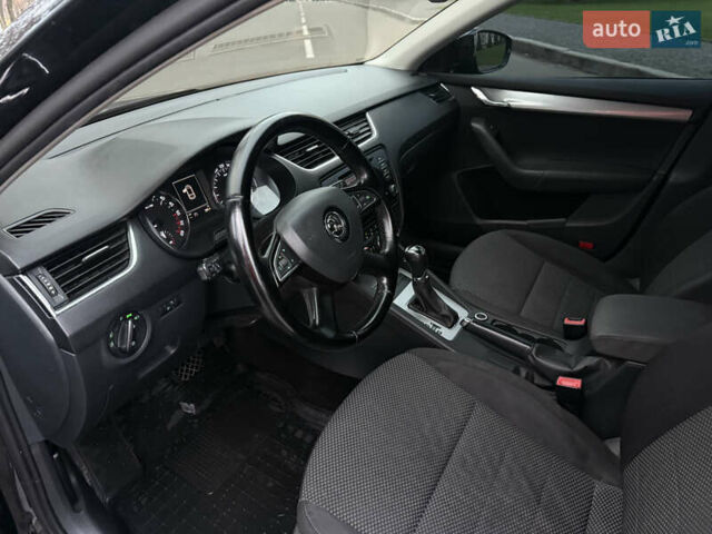 Черный Шкода Октавия, объемом двигателя 1.6 л и пробегом 330 тыс. км за 10300 $, фото 33 на Automoto.ua