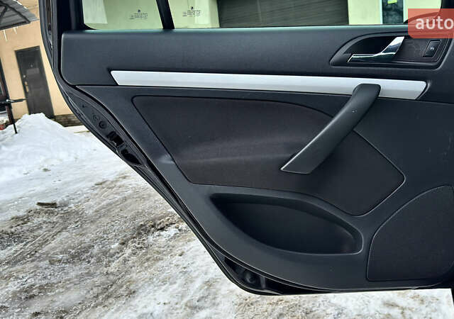 Чорний Шкода Октавія, об'ємом двигуна 1.6 л та пробігом 236 тис. км за 9499 $, фото 63 на Automoto.ua