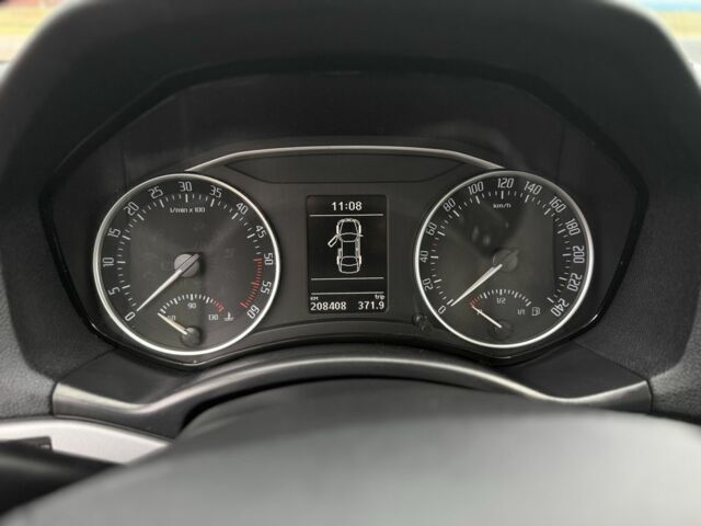 Чорний Шкода Октавія, об'ємом двигуна 1.6 л та пробігом 208 тис. км за 8999 $, фото 11 на Automoto.ua