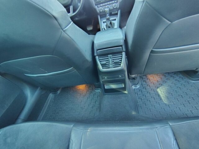 Черный Шкода Октавия, объемом двигателя 1.6 л и пробегом 252 тыс. км за 10800 $, фото 13 на Automoto.ua