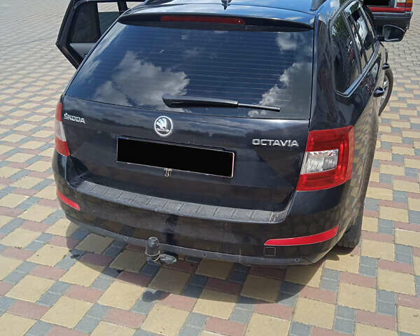 Черный Шкода Октавия, объемом двигателя 2 л и пробегом 350 тыс. км за 9500 $, фото 1 на Automoto.ua
