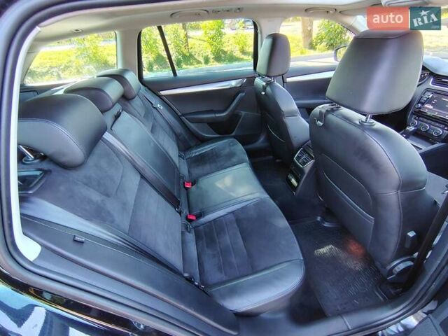 Черный Шкода Октавия, объемом двигателя 1.6 л и пробегом 252 тыс. км за 10999 $, фото 17 на Automoto.ua